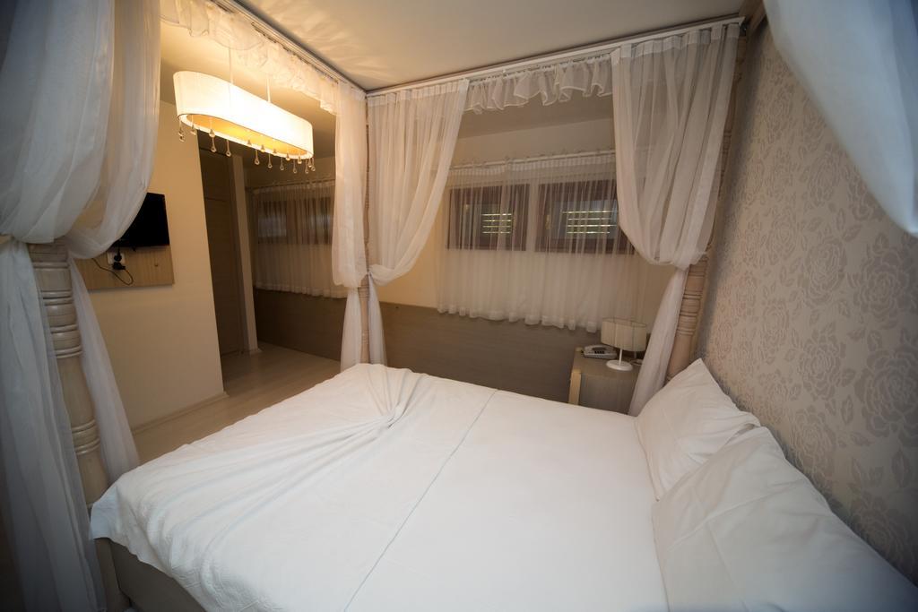 Apollon Hotel Bozcaada Room photo
